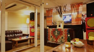 新宿 Cafe &Bar BE-WAVE シンジュク カフェアンドバー ビーウェーブ